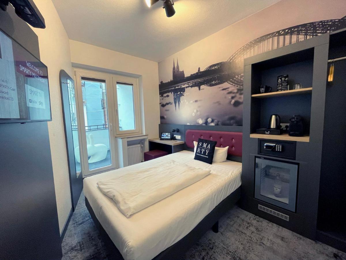 Smarty Cologne Dom Hotel - Boardinghouse - Kontaktloser Self Check-In Exterior foto